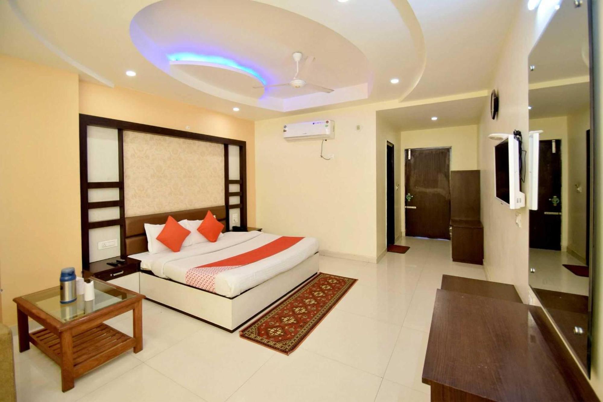 Collection O Hotel Kanta International Katra  Exterior photo